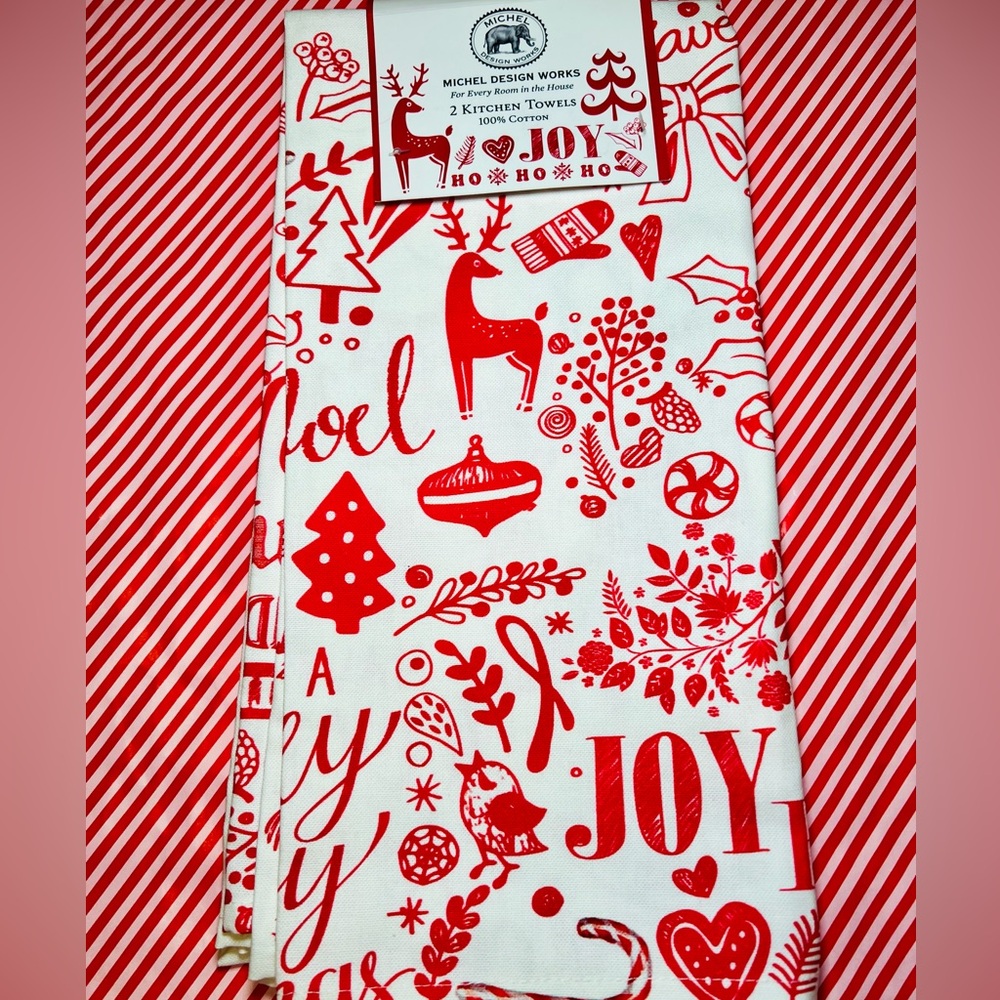 2 Christmas Red Holiday Images Kitchen Tea Towels Reindeer Believe Merry Joy